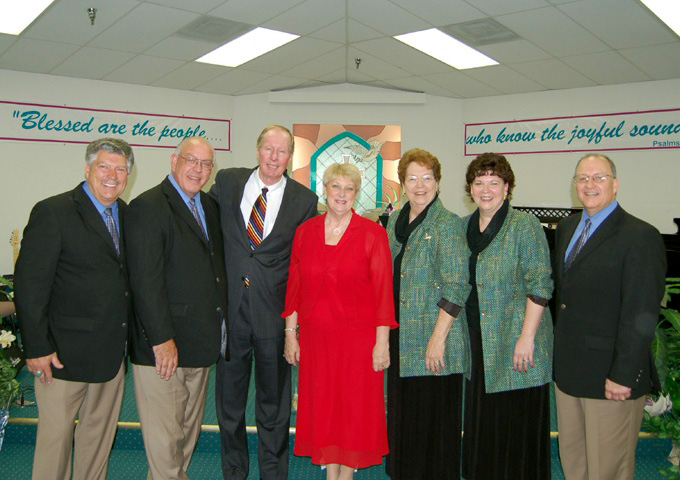 CALVARY WORSHIP CENTER, FRESNO<br />Our annual pilgrimage following GWFF to see our friends Pastor Roy Lee and his wife, Vi.